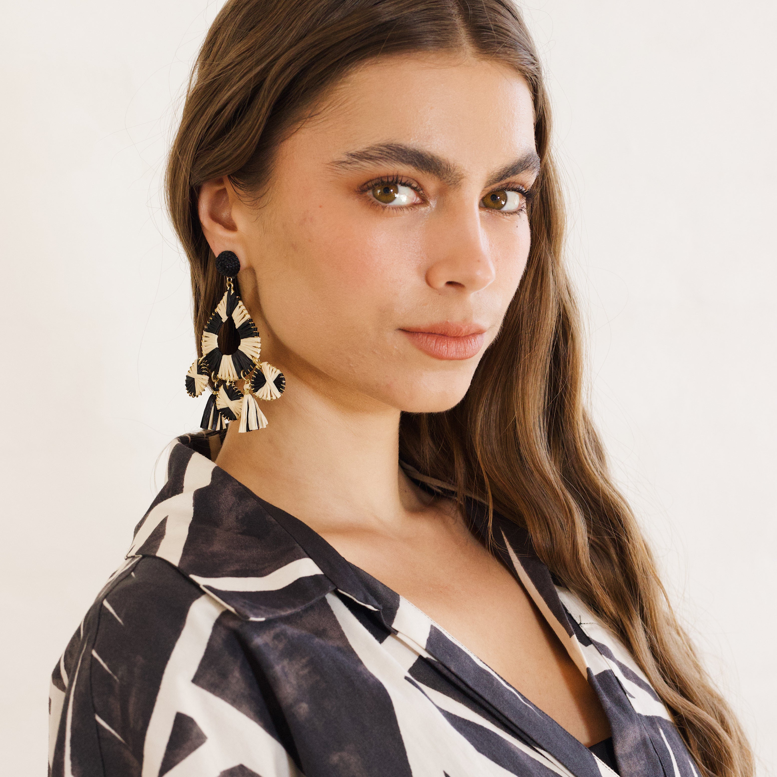 Bess Beaded Raffia Earring Black
